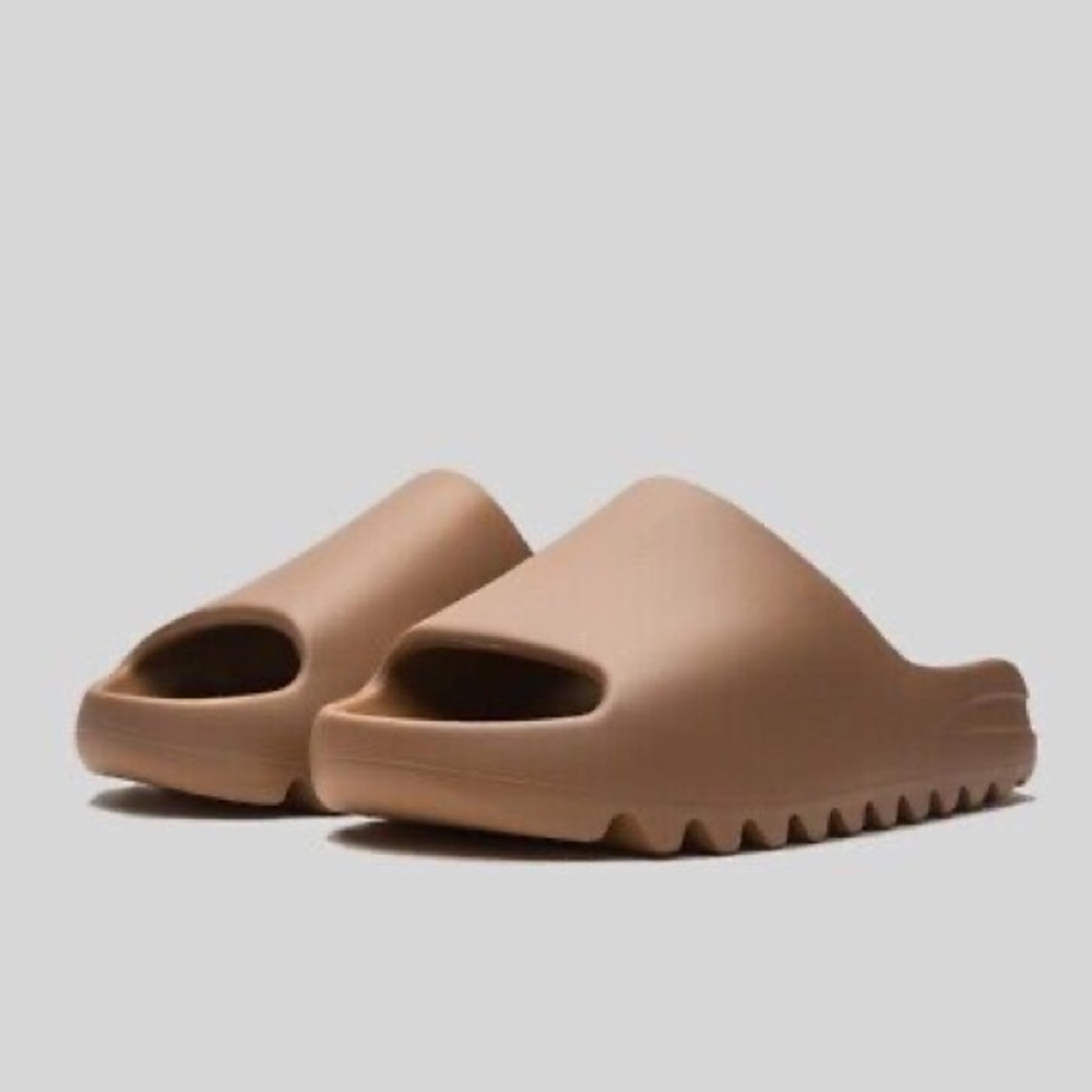 Yeezy Brown Slide core - size 7
